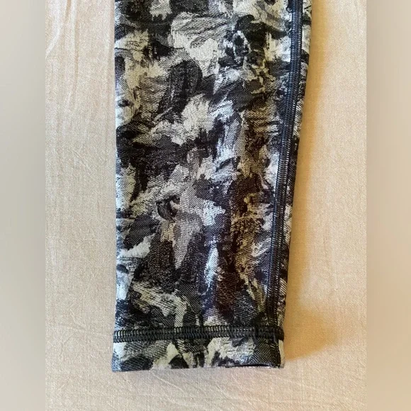 Ivivva Leggings - Picture 2 of 7